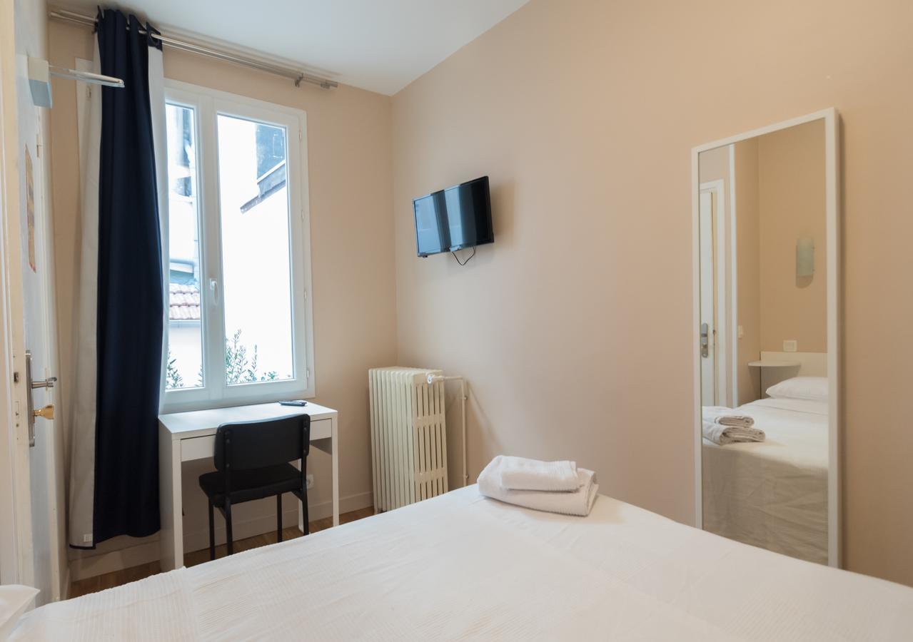 Hotel De La Gare Villeneuve-Saint-Georges Kültér fotó